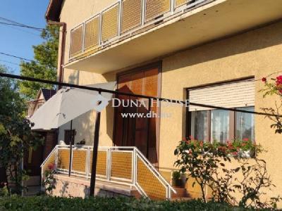 Eladó családi ház Cegléd