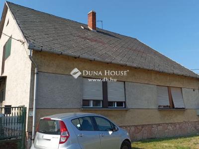 Eladó ikerház Komárom