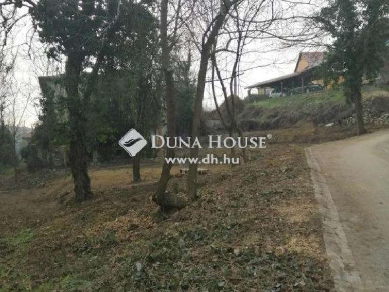 Eladó lakóövezeti telek Budapest