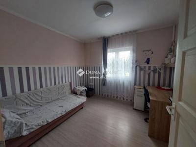 Eladó családi ház - 2200 Monor