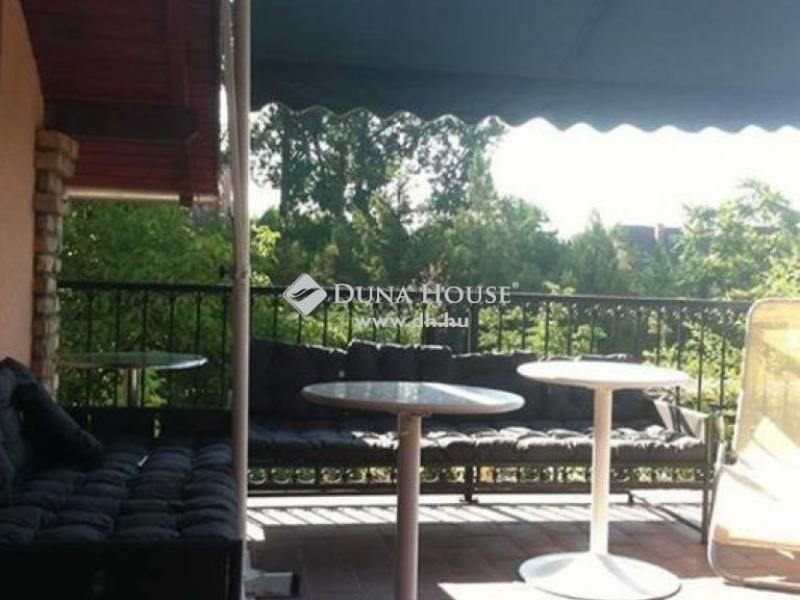 Eladó családi ház Tápiószentmárton