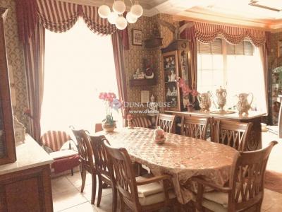 Eladó családi ház Budapest