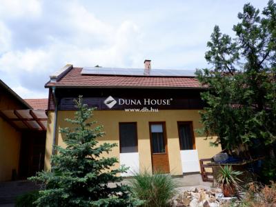 Eladó családi ház Székesfehérvár