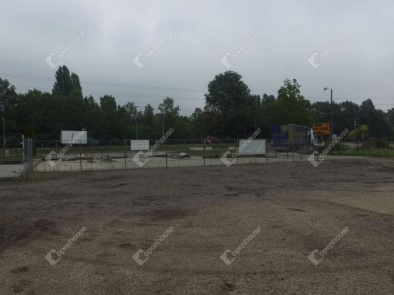 Eladó ipari terület Monor