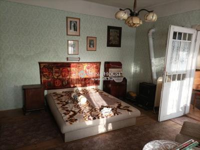 Eladó családi ház Tata