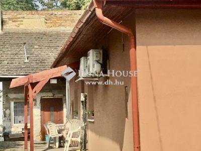 Eladó családi ház Budapest