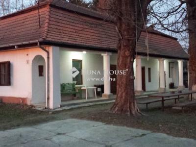Eladó családi ház Ráckeve