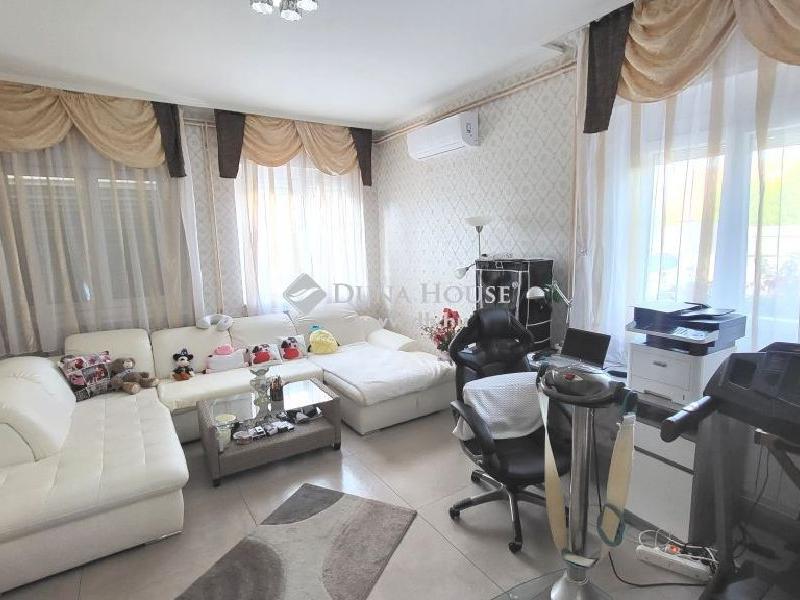 Eladó családi ház Érd