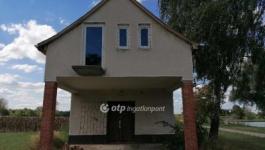 Eladó nyaraló Ceglédbercel