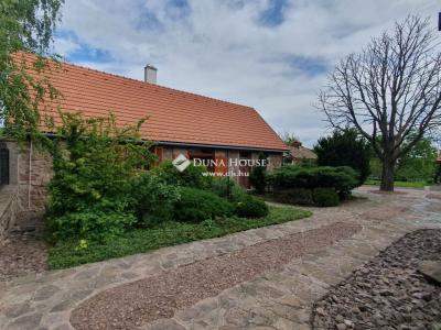 Eladó családi ház Cserkút