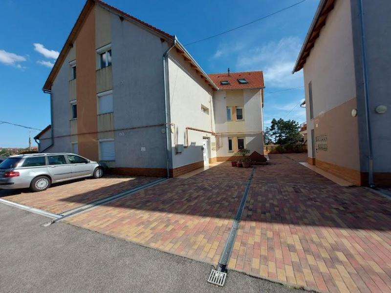 Eladó lakás Pécs