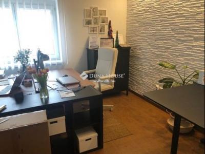 Eladó családi ház Budapest