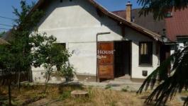 Eladó házrész Pécel