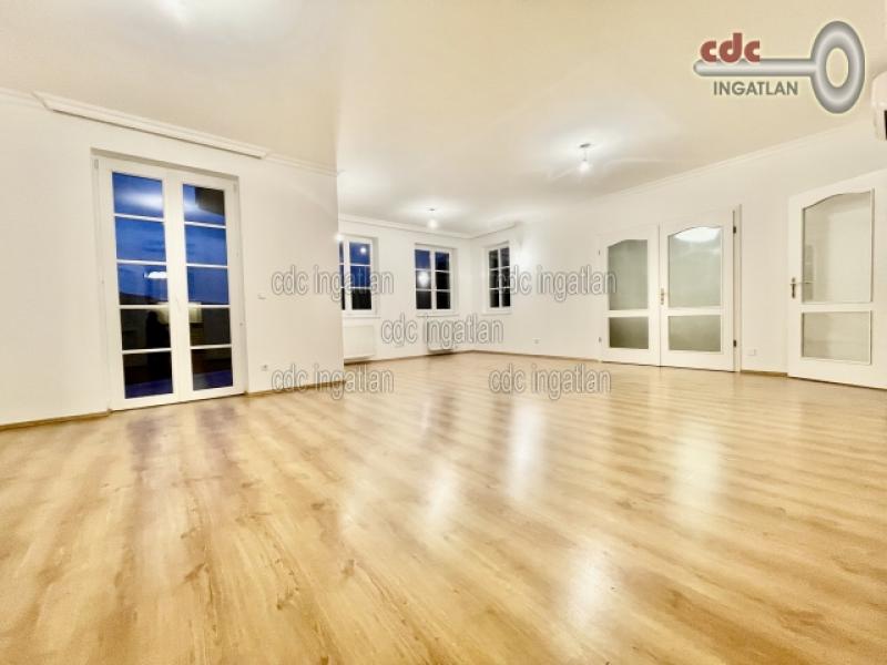 Eladó családi ház Budapest