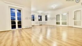 Eladó családi ház Budapest