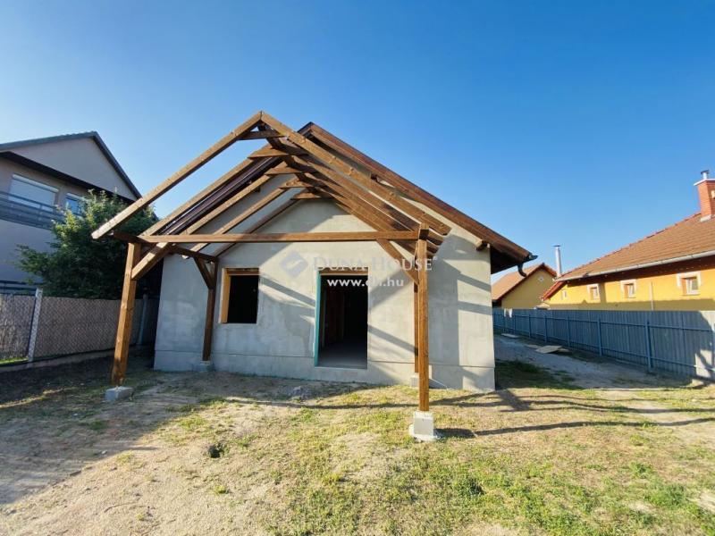 Eladó sorház Tápiószecső