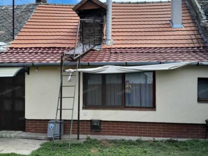 Eladó házrész Kecskemét