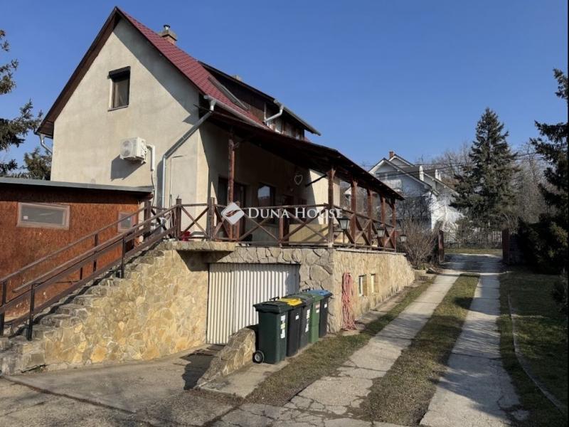 Eladó családi ház Érd