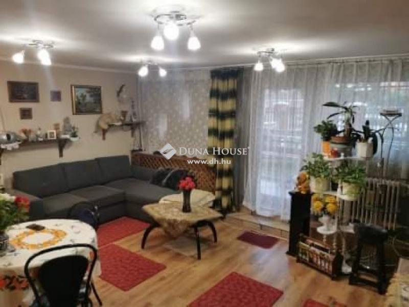Eladó családi ház Budapest