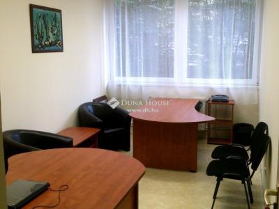 Eladó irodahelység irodaházban Békéscsaba
