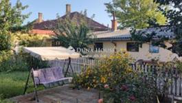 Eladó családi ház Cegléd