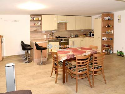 Eladó családi ház Pécs