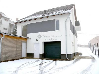 Eladó családi ház Pécs