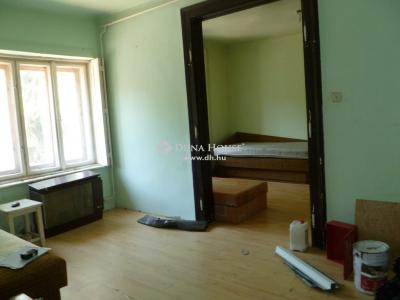 Eladó házrész Pécel