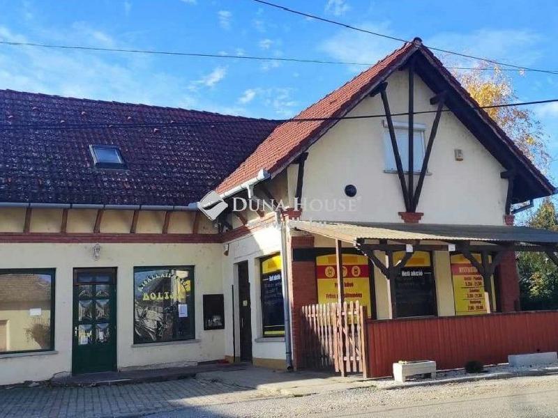Eladó lakás Lánycsók