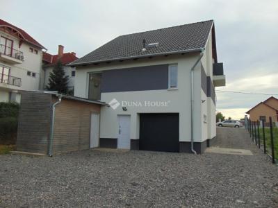Eladó családi ház Pécs