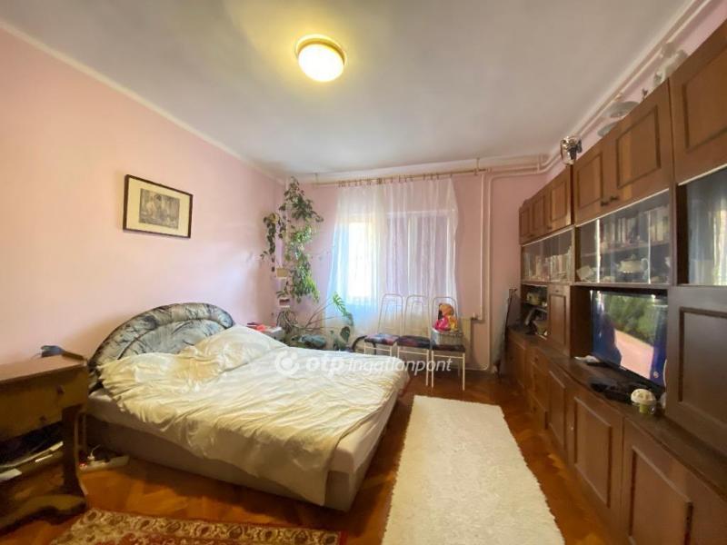 Eladó családi ház Pécs