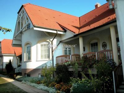 Eladó családi ház Lajosmizse