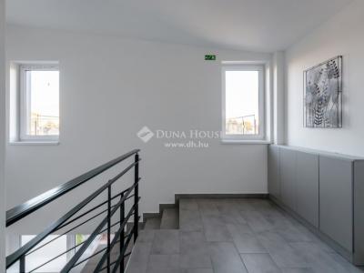 Eladó lakás Dabas