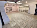 Eladó utcai bejáratú üzlethelység Ceglédbercel