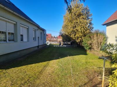 Eladó családi ház Siófok