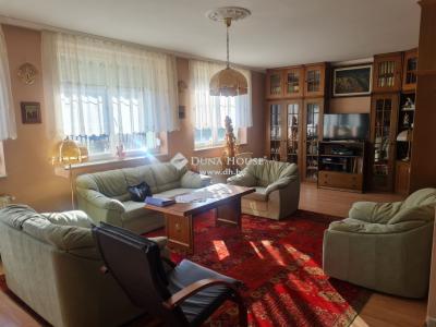 Eladó családi ház - 8600 Siófok
