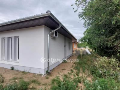 Eladó családi ház Kecskemét