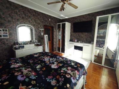 Eladó családi ház Budapest