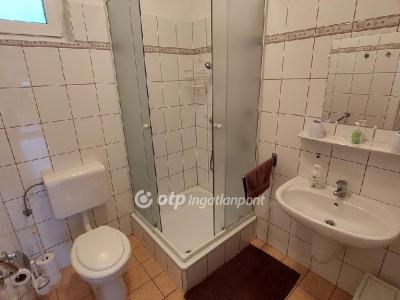 Eladó családi ház Gárdony