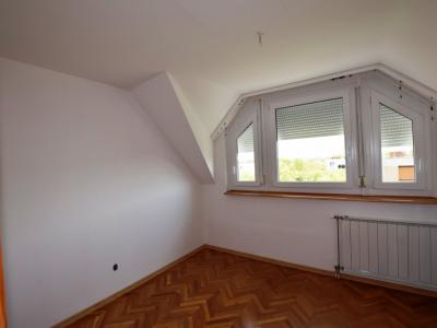 Eladó lakás Debrecen