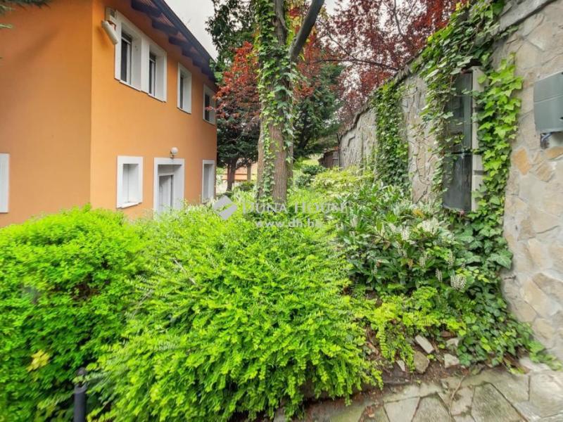 Eladó családi ház Budapest