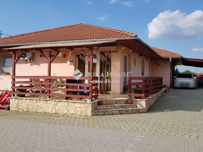 Eladó családi ház Üllő