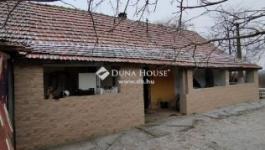 Eladó családi ház Szentmártonkáta