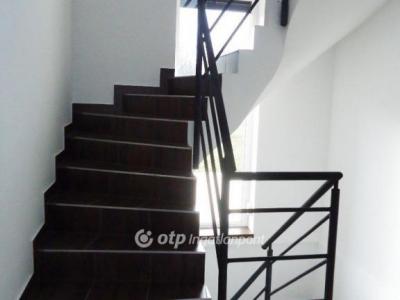 Eladó családi ház Veszprémvarsány