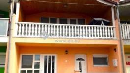 Eladó sorház Komló