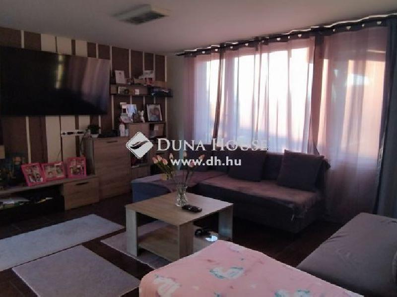 Eladó családi ház Tápiószecső