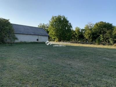 Eladó lakóövezeti telek Kozármisleny