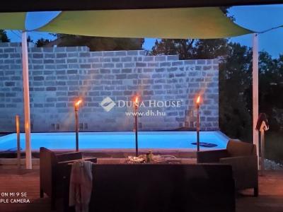 Eladó családi ház Pécs