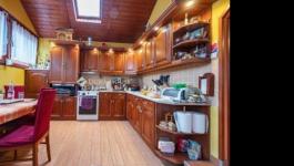 Eladó családi ház Budakeszi