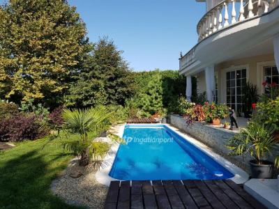 Eladó családi ház Szada